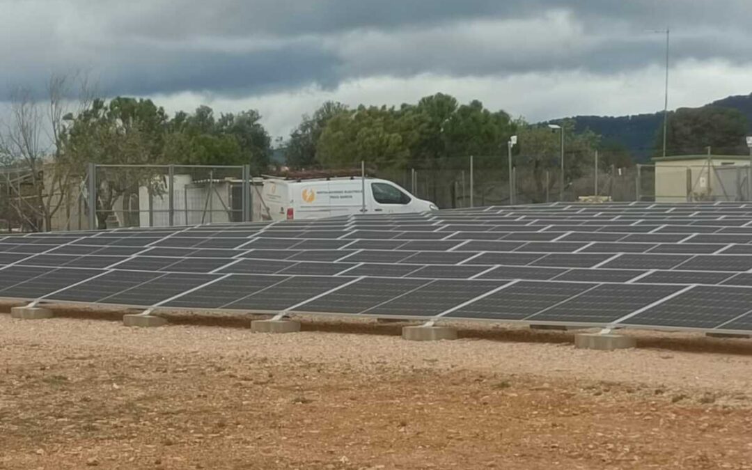 autoconsumo-riego-placas-solares-bombeo-agua-instalaciones-electricas-paco-garcia-0